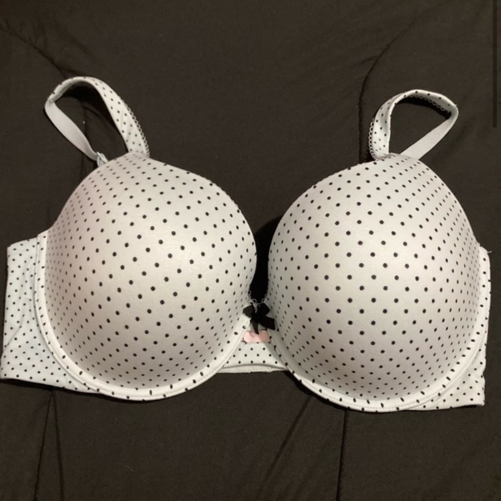 VS Body by Victoria Push-Up
Perfect Shape Lace Trim Bra